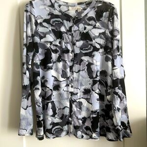 Logo button up top size Large